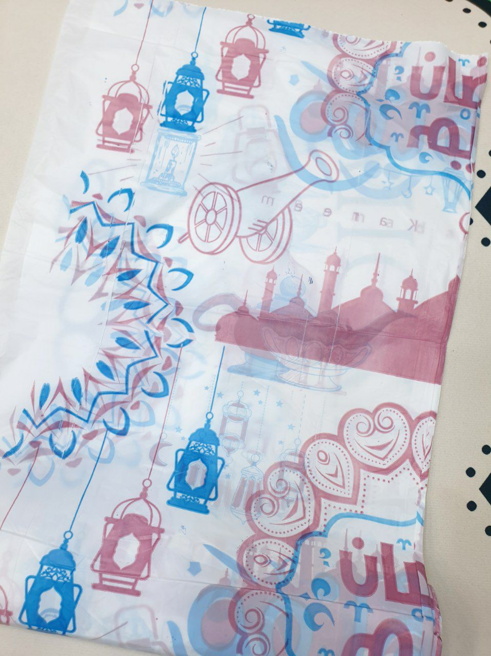 مفرش سفره بلاستيك – رسومات رمضانية (110 × 110 سم) 25 قطعة - Image 3